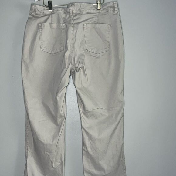 Lee classic fit straight leg size 16 Petite khakis - Picture 5 of 8